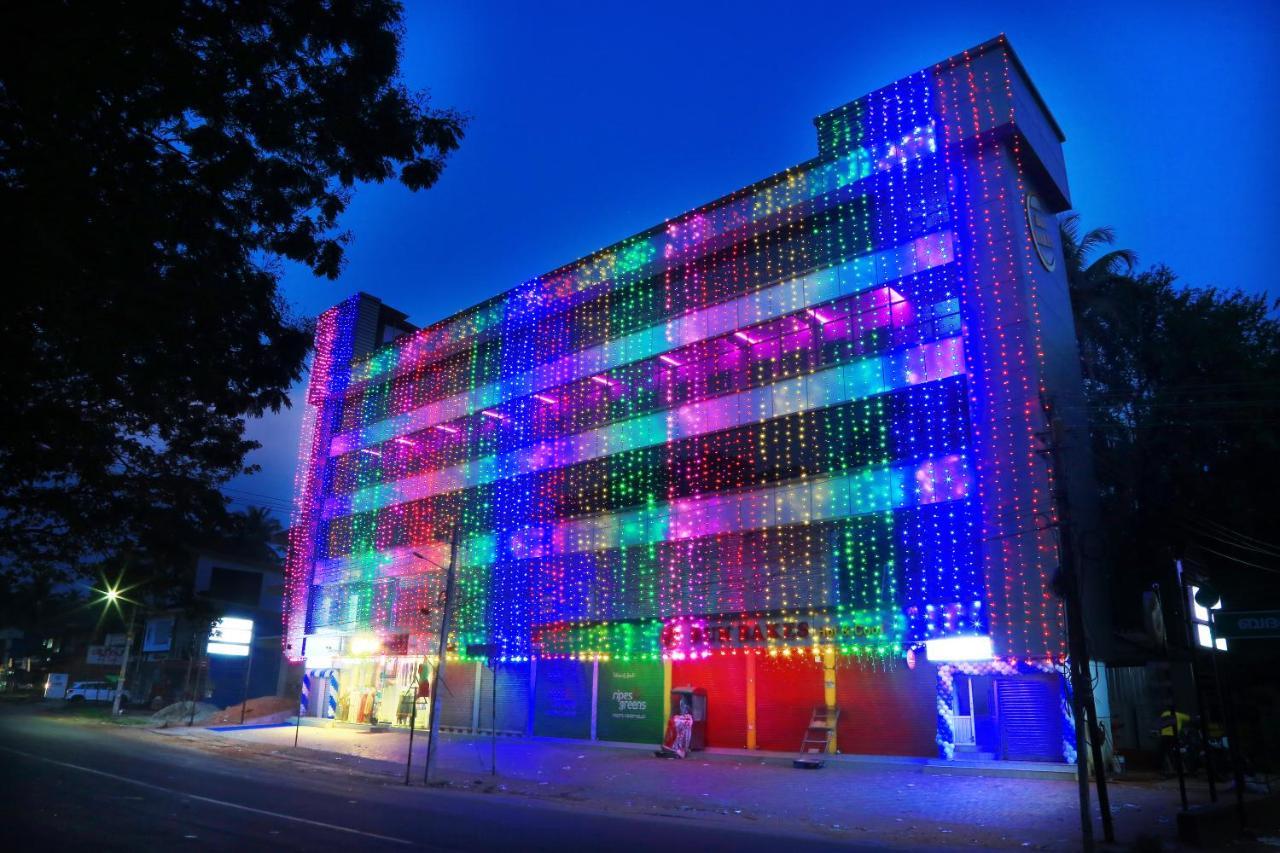 Karibu Residency Hotel Malappuram Exterior photo